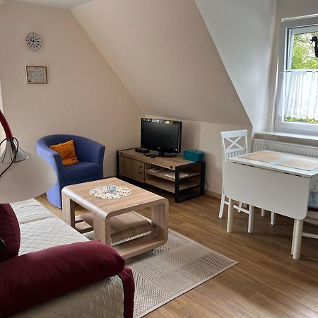 Wohnung 2 Mit Balkon- Haus Annegrete Esens Exteriör bild