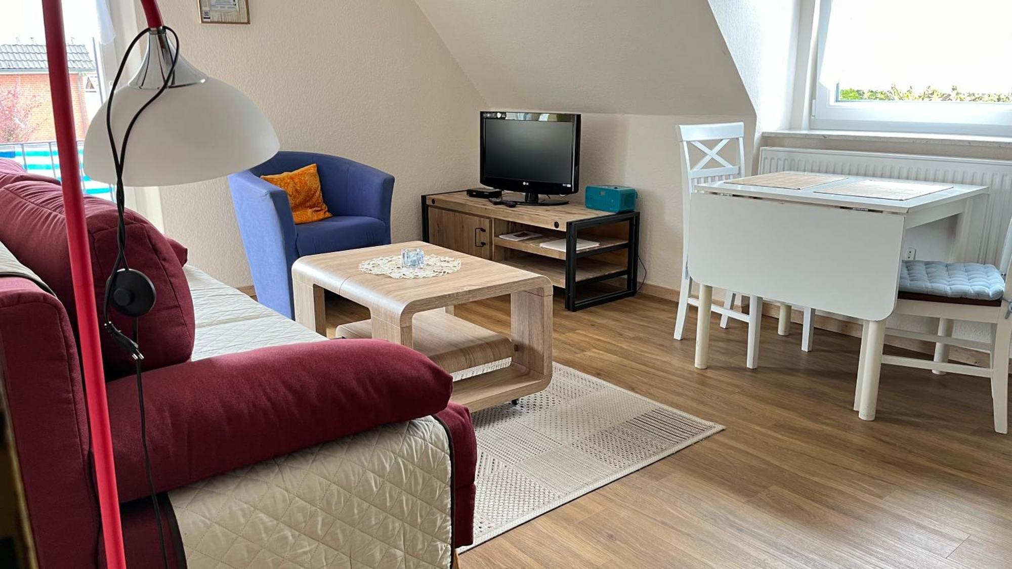 Wohnung 2 Mit Balkon- Haus Annegrete Esens Exteriör bild