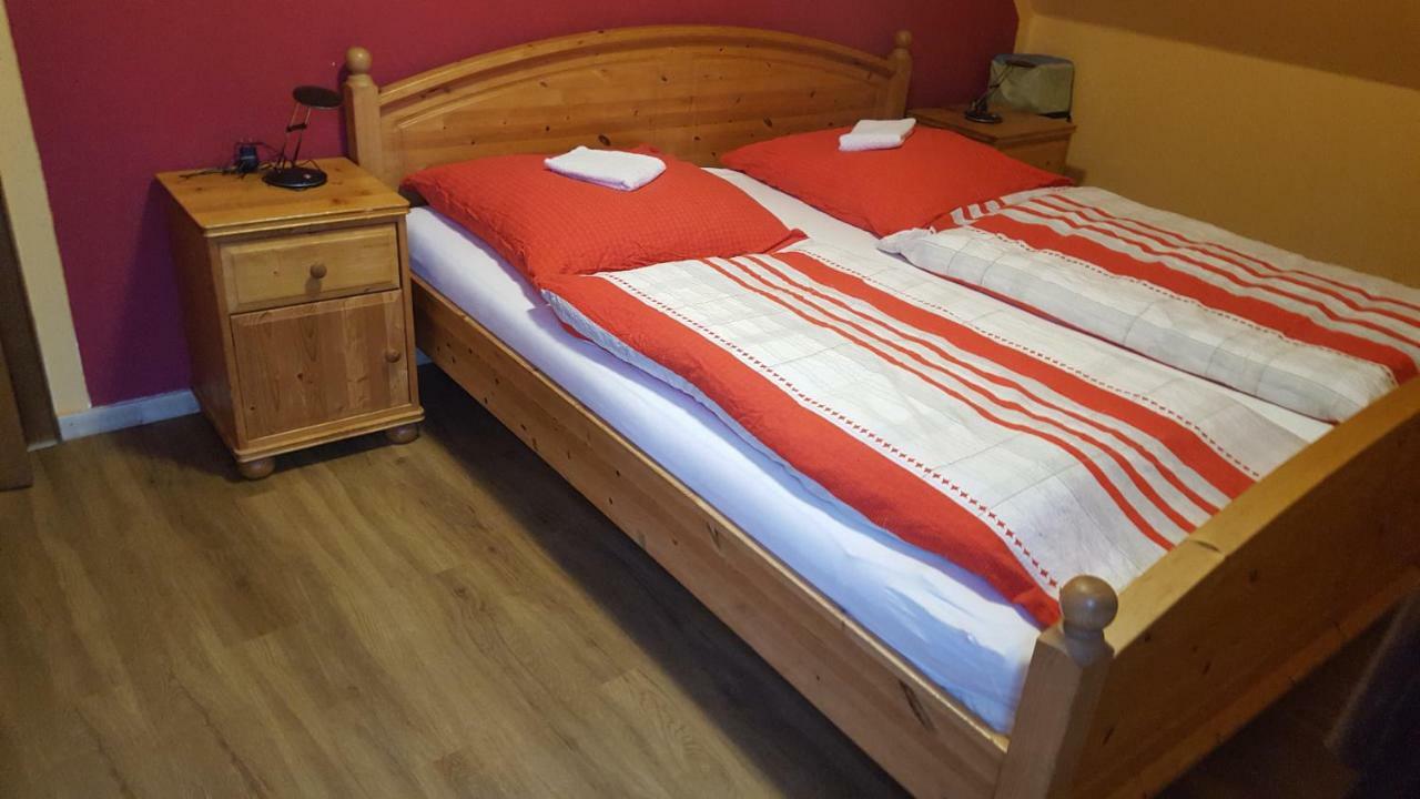 Wohnung 2 Mit Balkon- Haus Annegrete Esens Exteriör bild