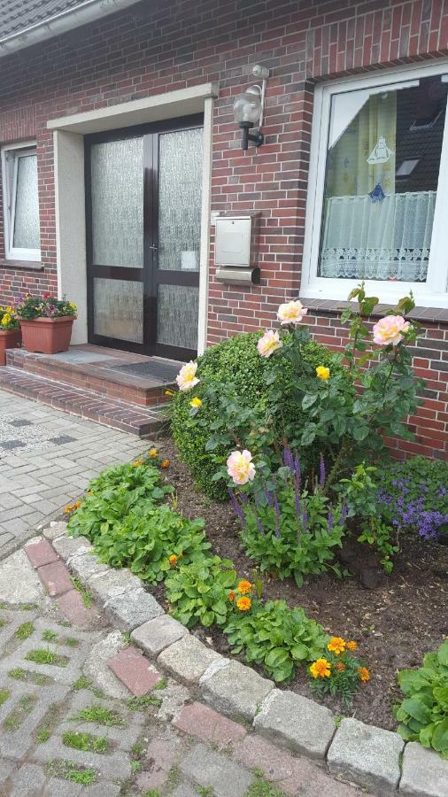 Wohnung 2 Mit Balkon- Haus Annegrete Esens Exteriör bild
